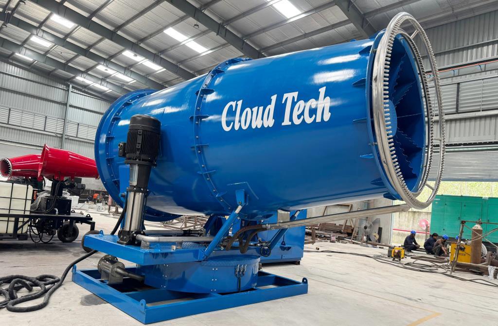 World's Biggest Anti Smog Gun